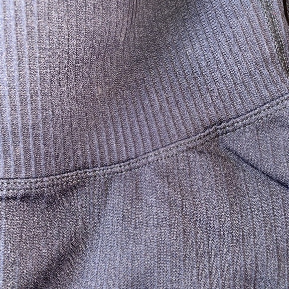 WORKOUT LEGGINGS - Picture 4 of 5